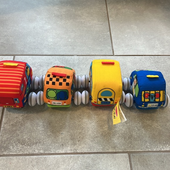 Melissa & Doug K's Pull-Back car Vehicle Set fire truck, police car, bus, taxi - Picture 5 of 5